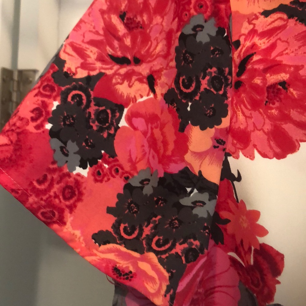 Floral! - Picture 3 of 4